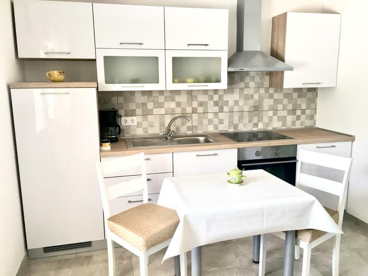 Apartment Lili Porec Exterior photo