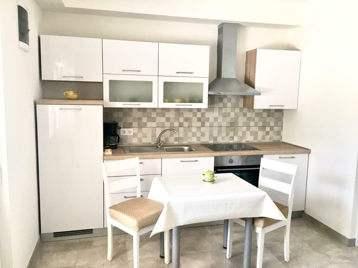 Apartment Lili Porec Exterior photo
